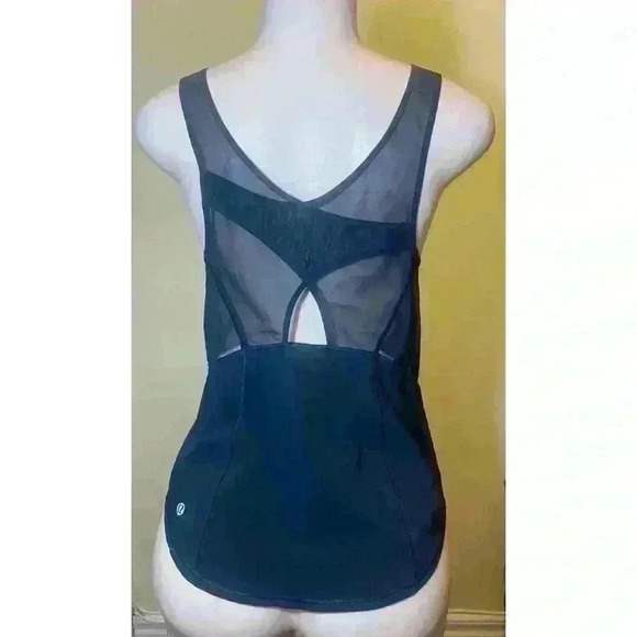 Lululemon Atheistic Top - Picture 3 of 9